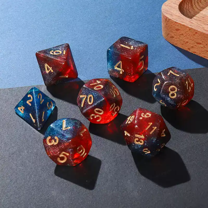 7 قطع من مكعبات النرد الجديدة  - مراجعة Board Game Font وسعره