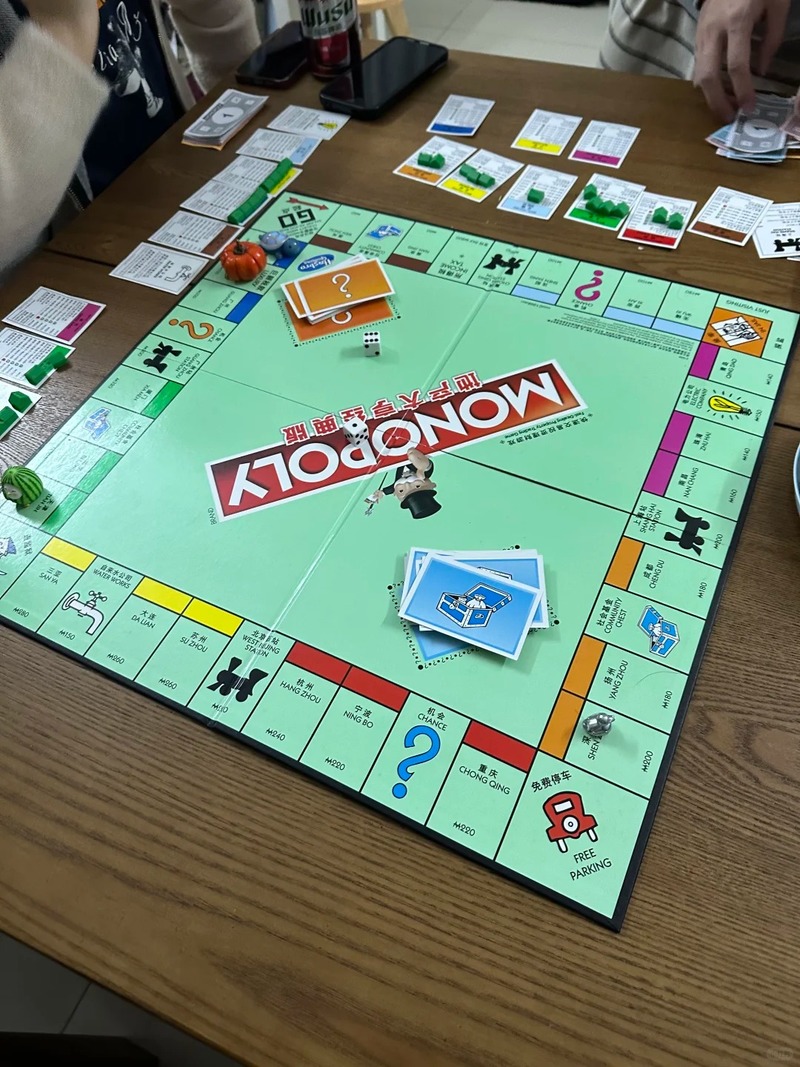 لعبة مونوبولي كلاسيكية من هاسب - مراجعة Board Game Monopoly وسعره