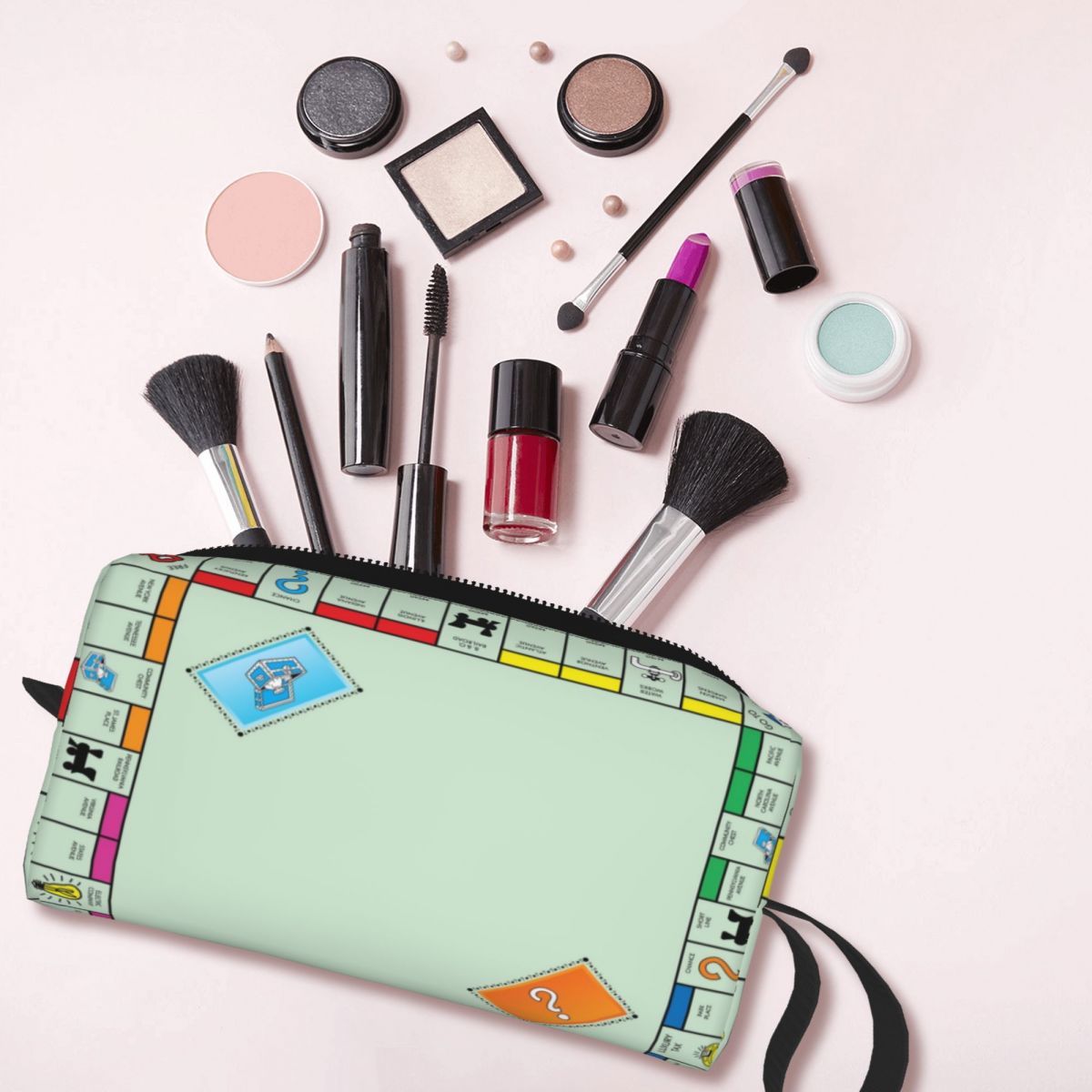 لوح ألعاب لوح-حقيبة مكياج احتك - مراجعة Board Game Monopoly وسعره