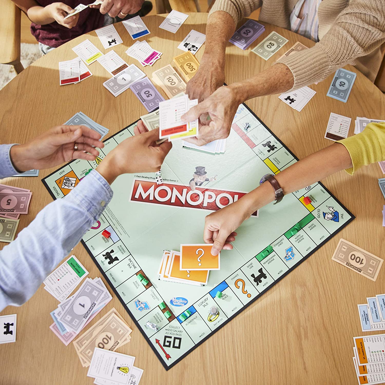 لعبة مونوبولي الكلاسيكية من ها - مراجعة Board Game Monopoly وسعره