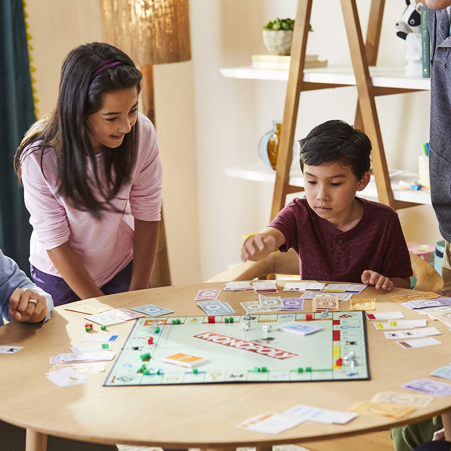 لعبة مونوبولي الكلاسيكية من ها - مراجعة Board Game Monopoly وسعره